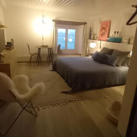 Au Bourg Bed & Breakfast Le Landeron Exterior foto